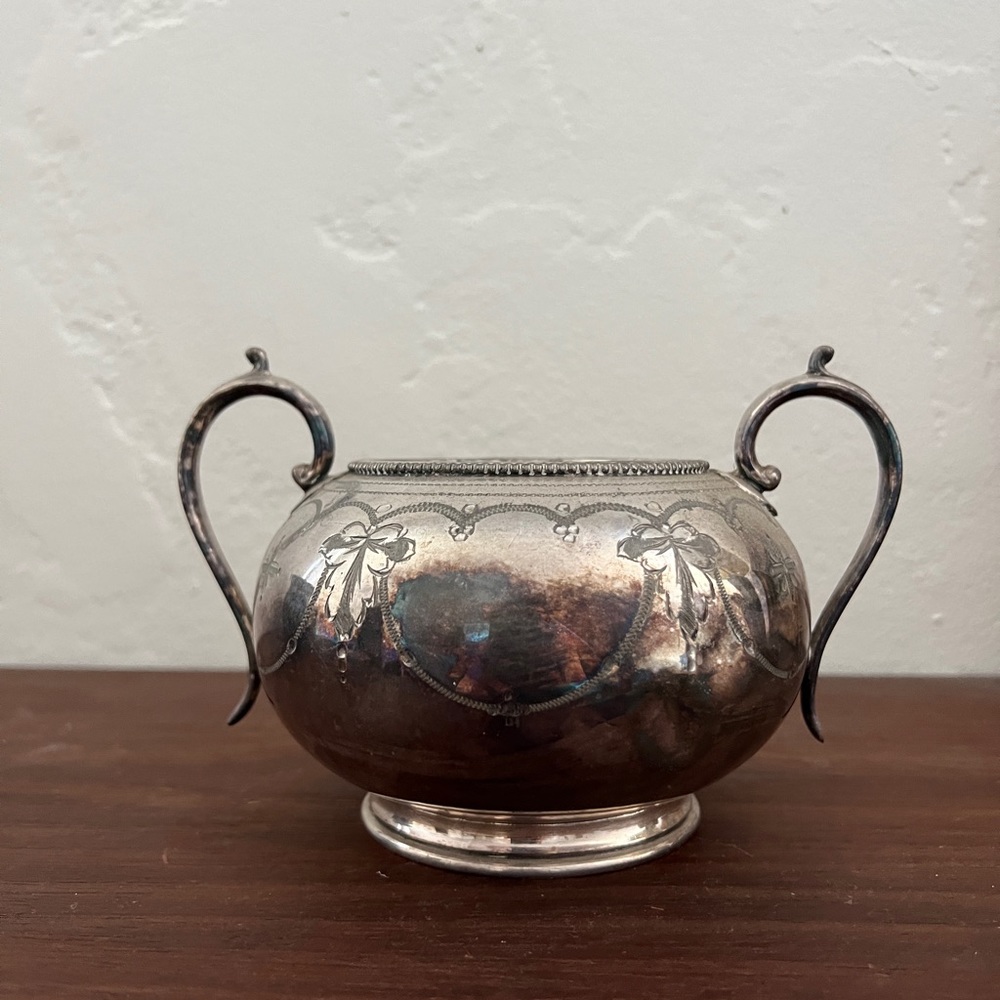 Victorian 1800s oversized decorative hand carved etched sugar bowl silverplate